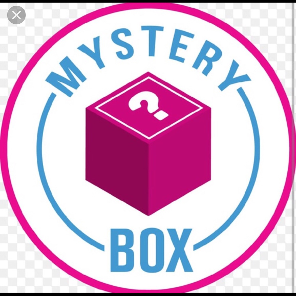 Womens tops size Medium mystery box!!!